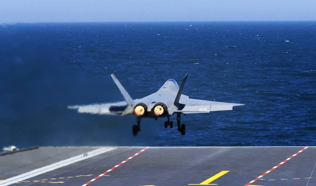 歼35亮相塞尔维亚后，印媒才明白：炸中国大使馆，是美国衰落起点