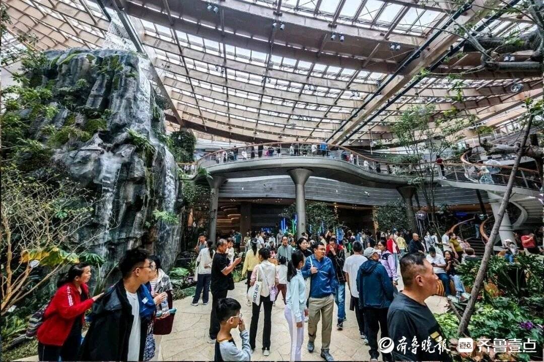 活力起步|从狮城到泉城,鹊山生态文化区凭“南洋风”成文旅黑马